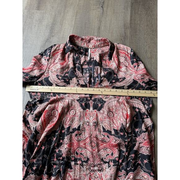 Free People Field Of Butterflies Tunic Top Women Medium Red Black Paisley V Neck - Picture 6 of 13